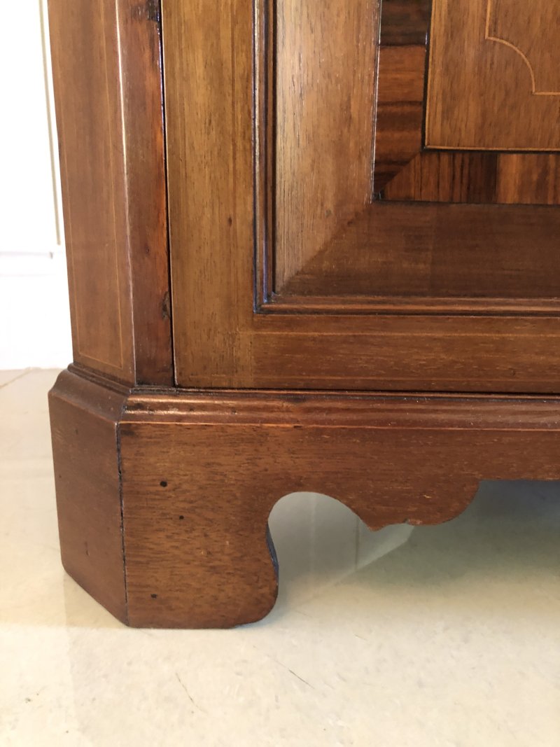 Fine Quality Antique  Edwardian Inlaid Mahogany Corner Cupboard - Image 14